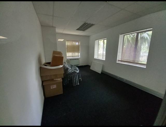 529M² OFFICE TO LET IN BRYANSTON